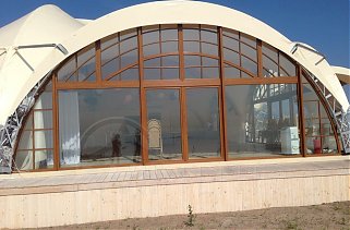 Стеновые панели для арочных конструкций (Пластик, стекло)